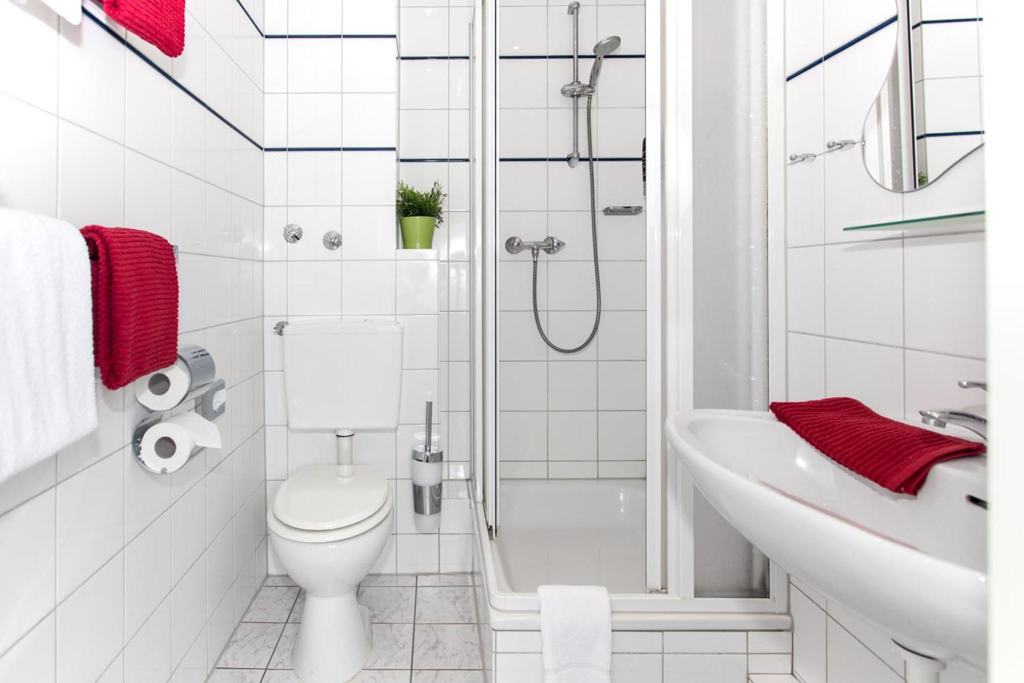 Family Room,1537475242:JPEG